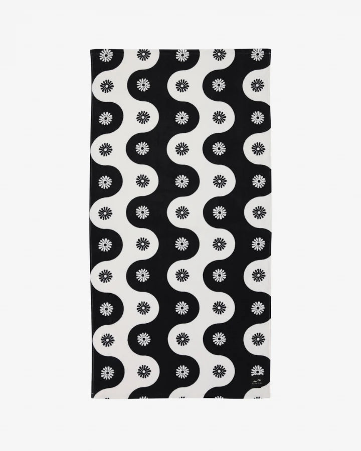 SLOWTIDE - Botanical Waves Beach Towel Black