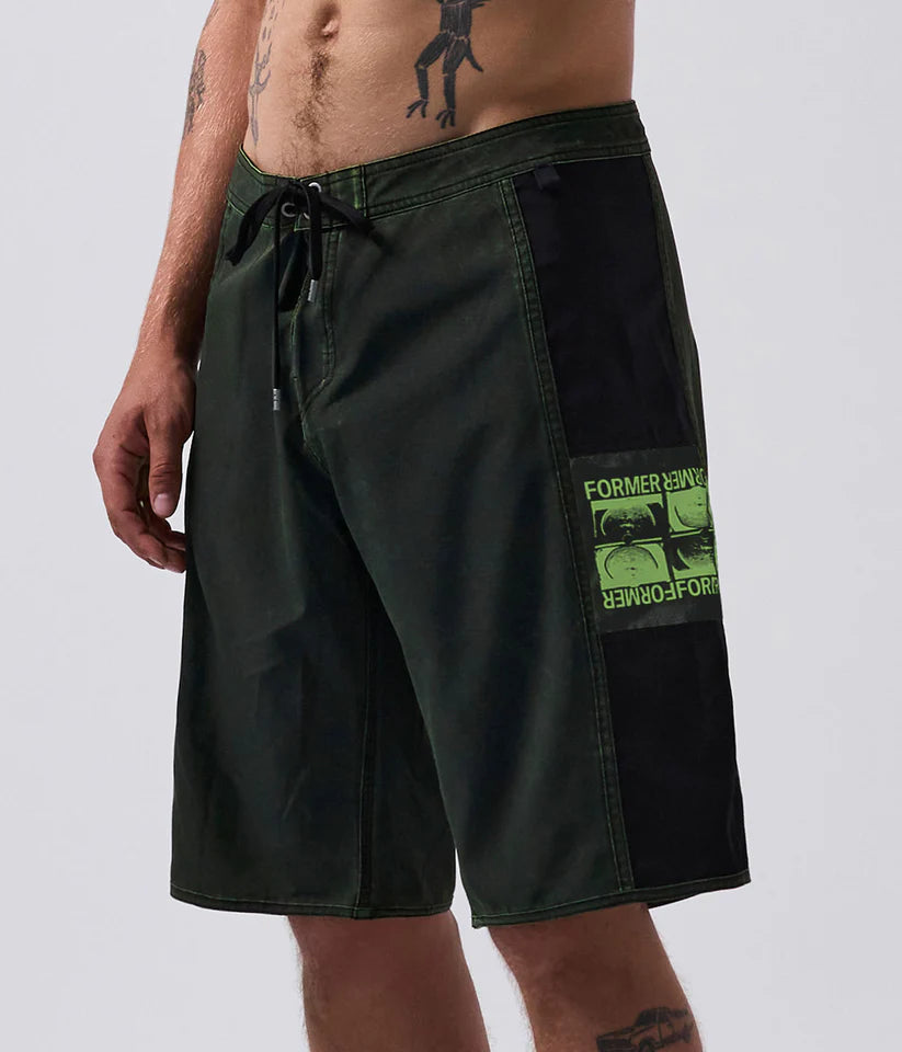 FORMER - Manners 20" Trunk - BLACK/LIME