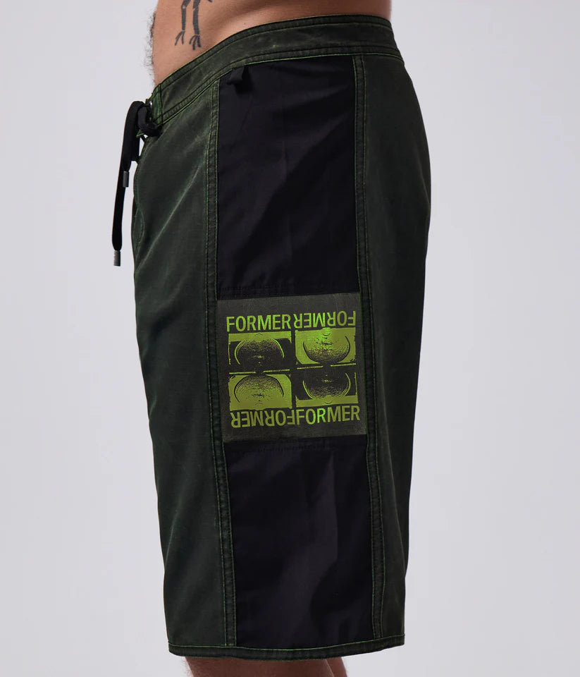 FORMER - Manners 20" Trunk - BLACK/LIME