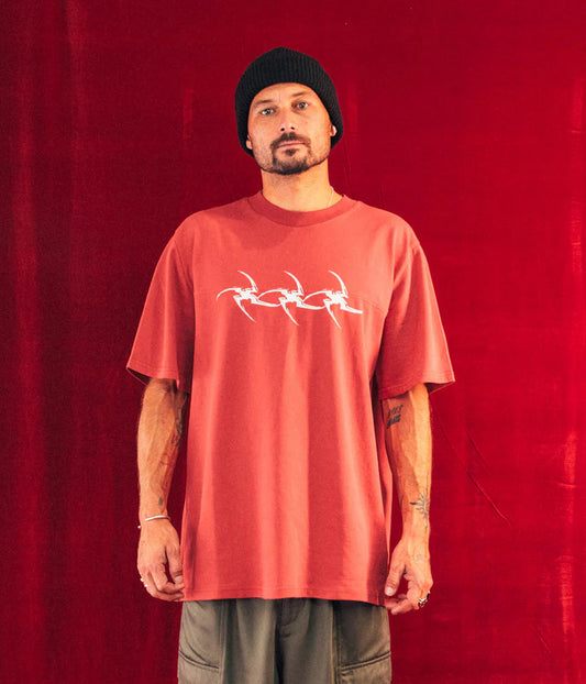 FORMER - COMBAT STAR OVERSIZED T-SHIRT - WASHED  RED