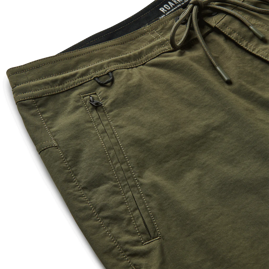 ROARK - Layover Trail Shorts 17" - MILITARY