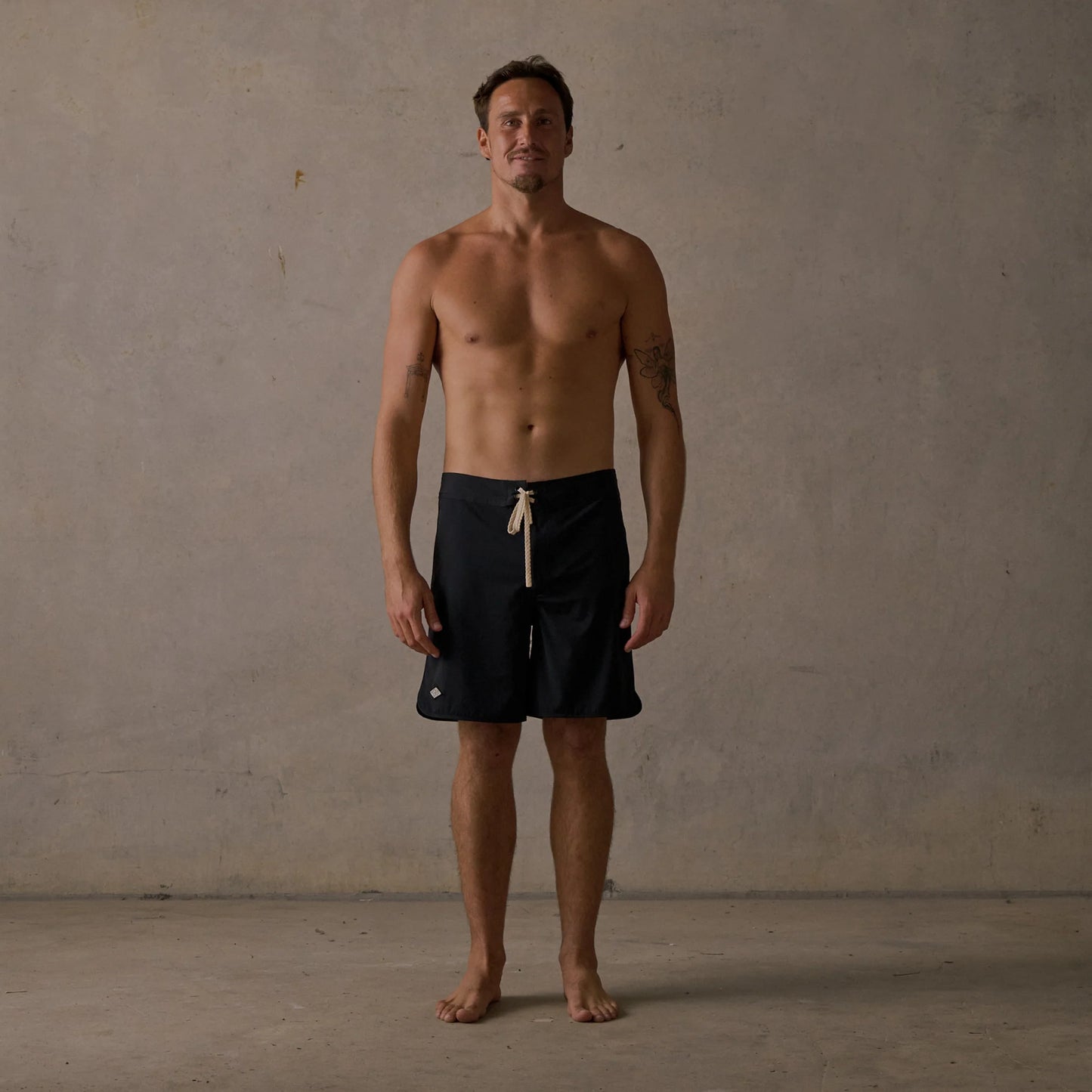 McTAVISH - Stretch Boardshort - BLACK