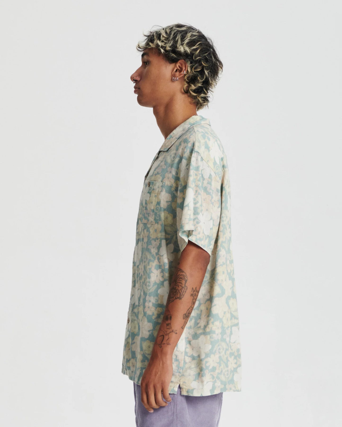 THE CRITICAL SLIDE SOCIETY - Astro Resort SS Resort Shirt - ECRU