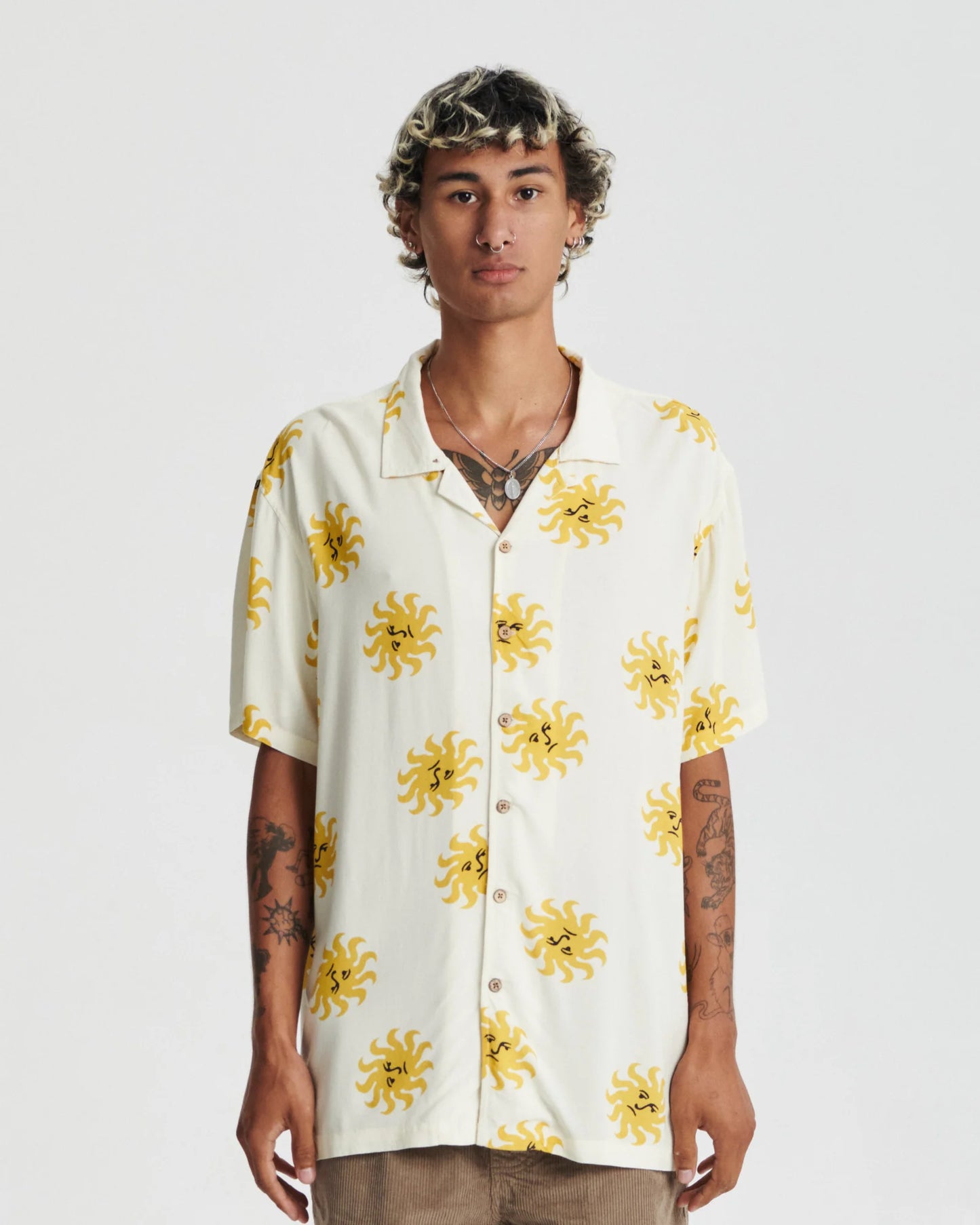 THE CRITICAL SLIDE SOCIETY - Morning Resort SS Resort Shirt - WHITE