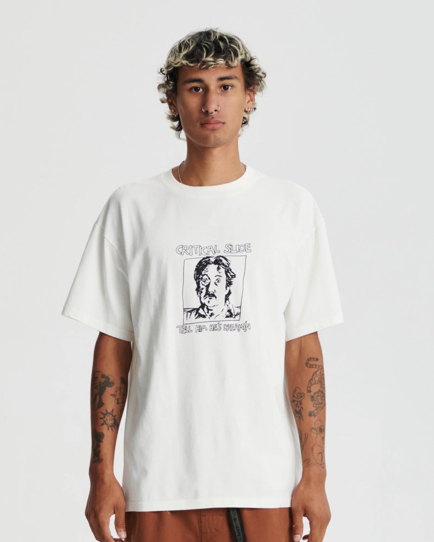 THE CRITICAL SLIDE SOCIETY - Dreamin Tee - Vintage White