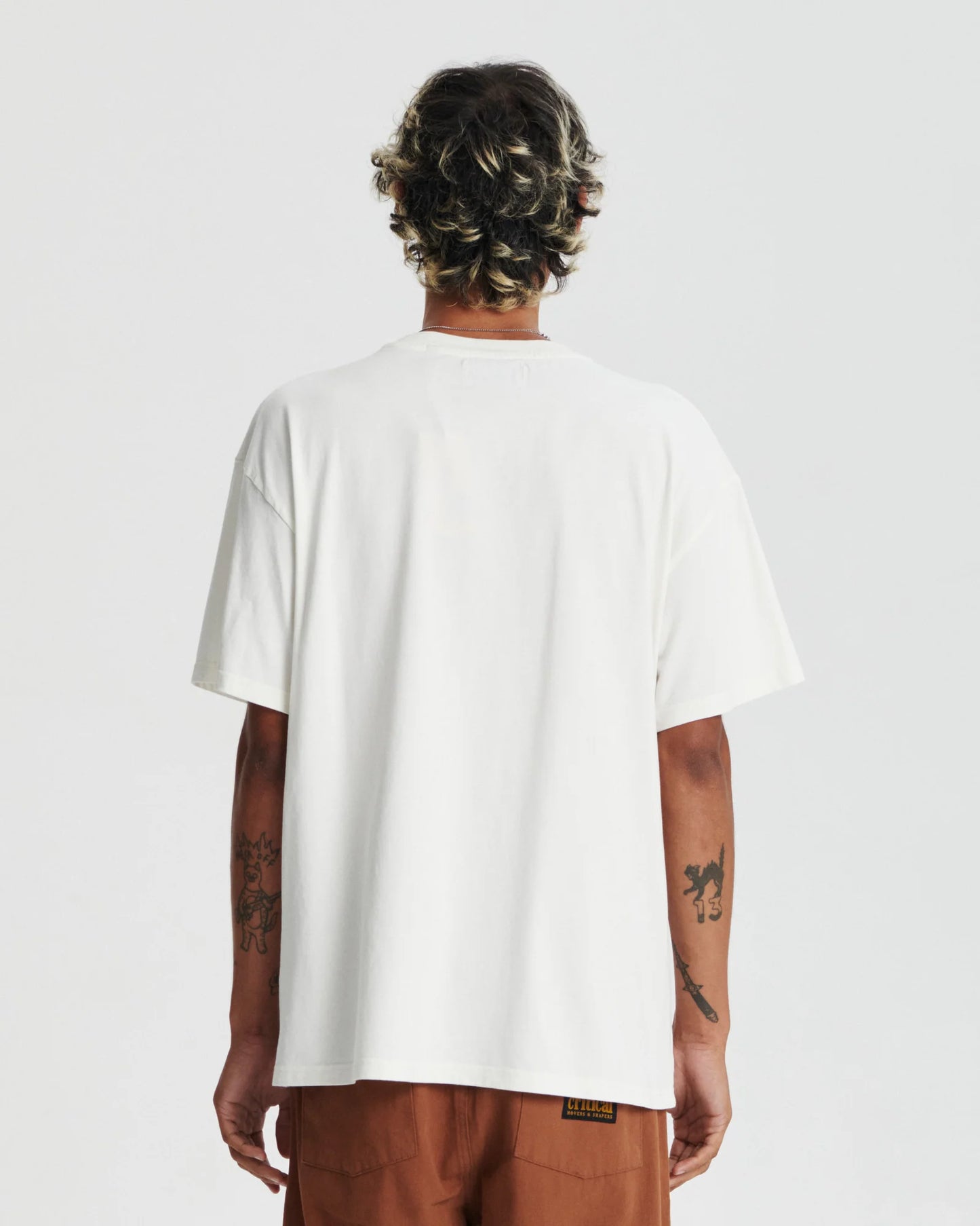 THE CRITICAL SLIDE SOCIETY - Dreamin Tee - Vintage White