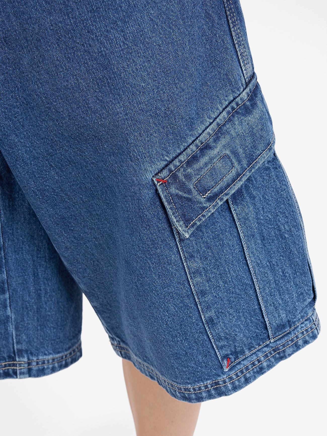 WORSHIP - Playtime Big Kitty Cargo Denim Short - WORN BLUE RINSE